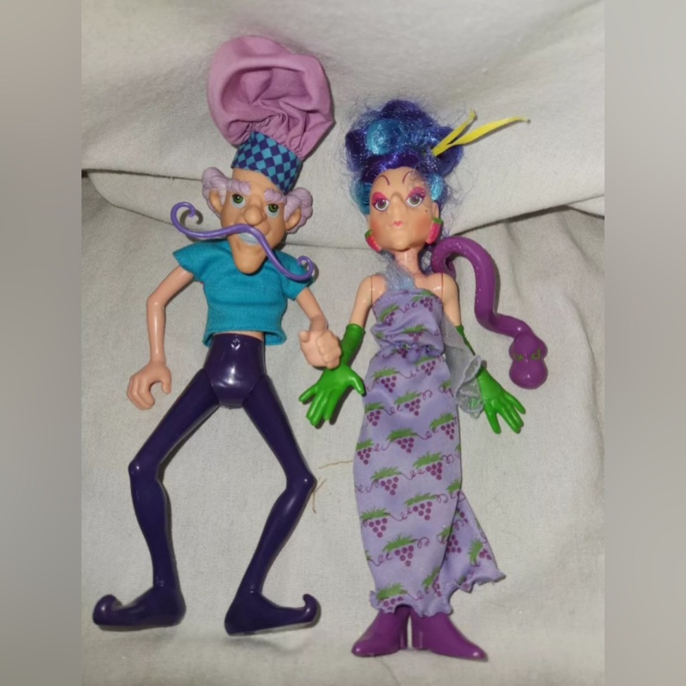 1982 Strawberry Shortcake Purple Pie Man Sour Grapes Figures